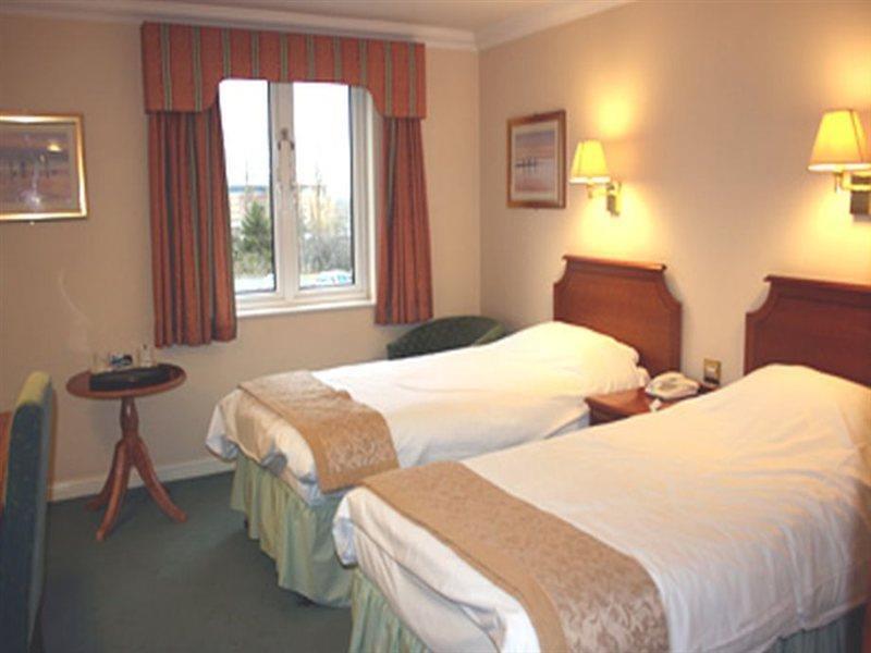 Arden Hotel And Leisure Club Бекенхил Екстериор снимка
