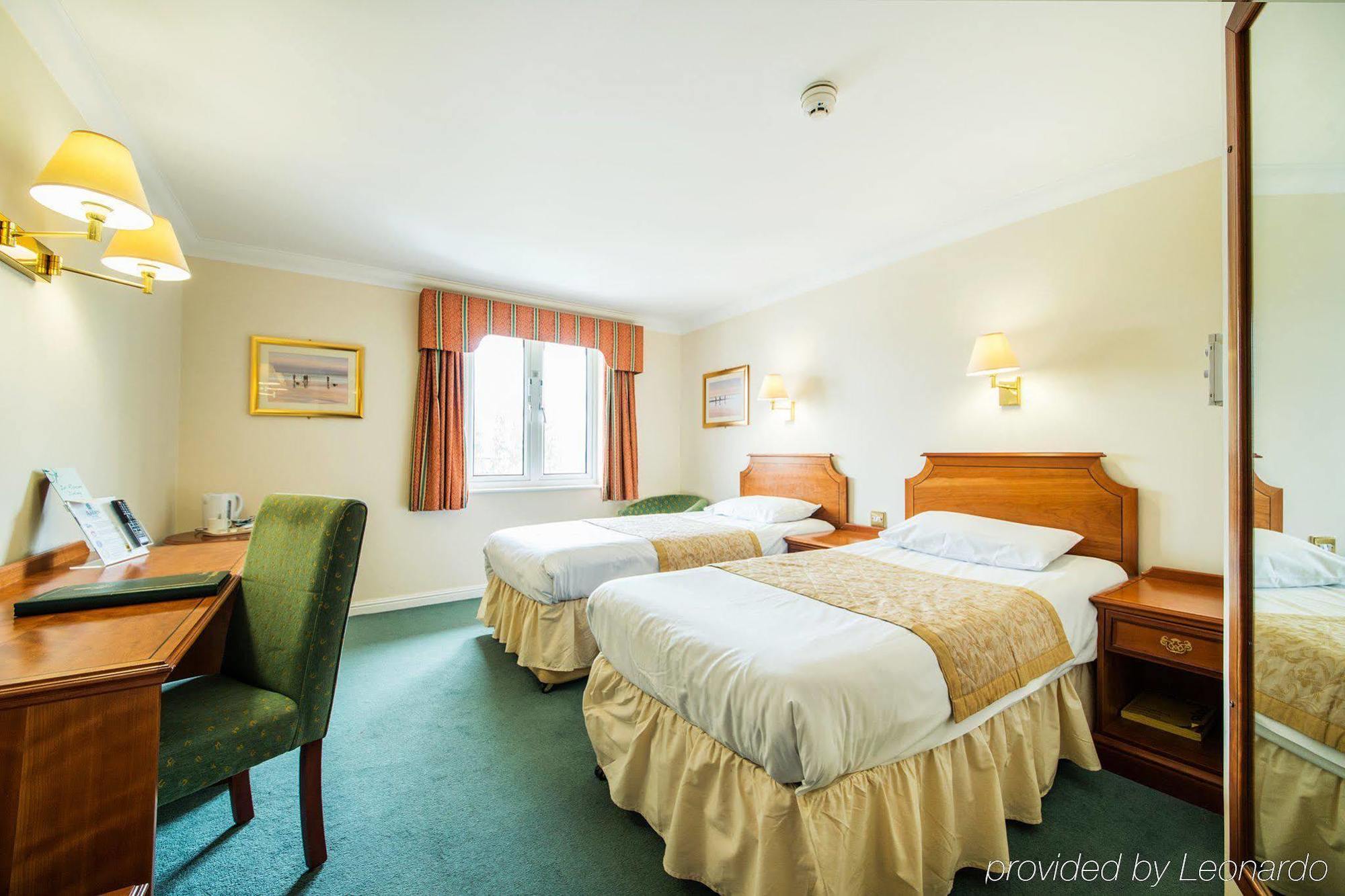 Arden Hotel And Leisure Club Бекенхил Екстериор снимка