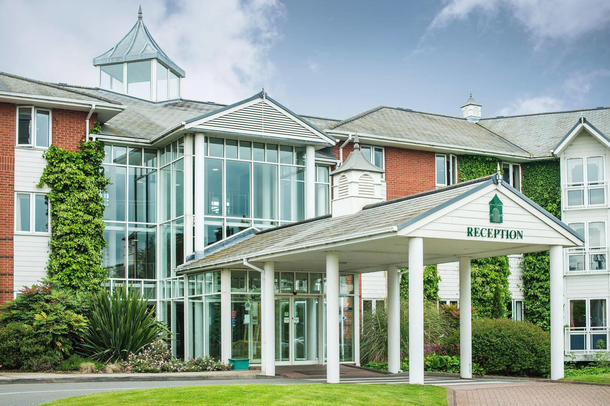 Arden Hotel And Leisure Club Бекенхил Екстериор снимка