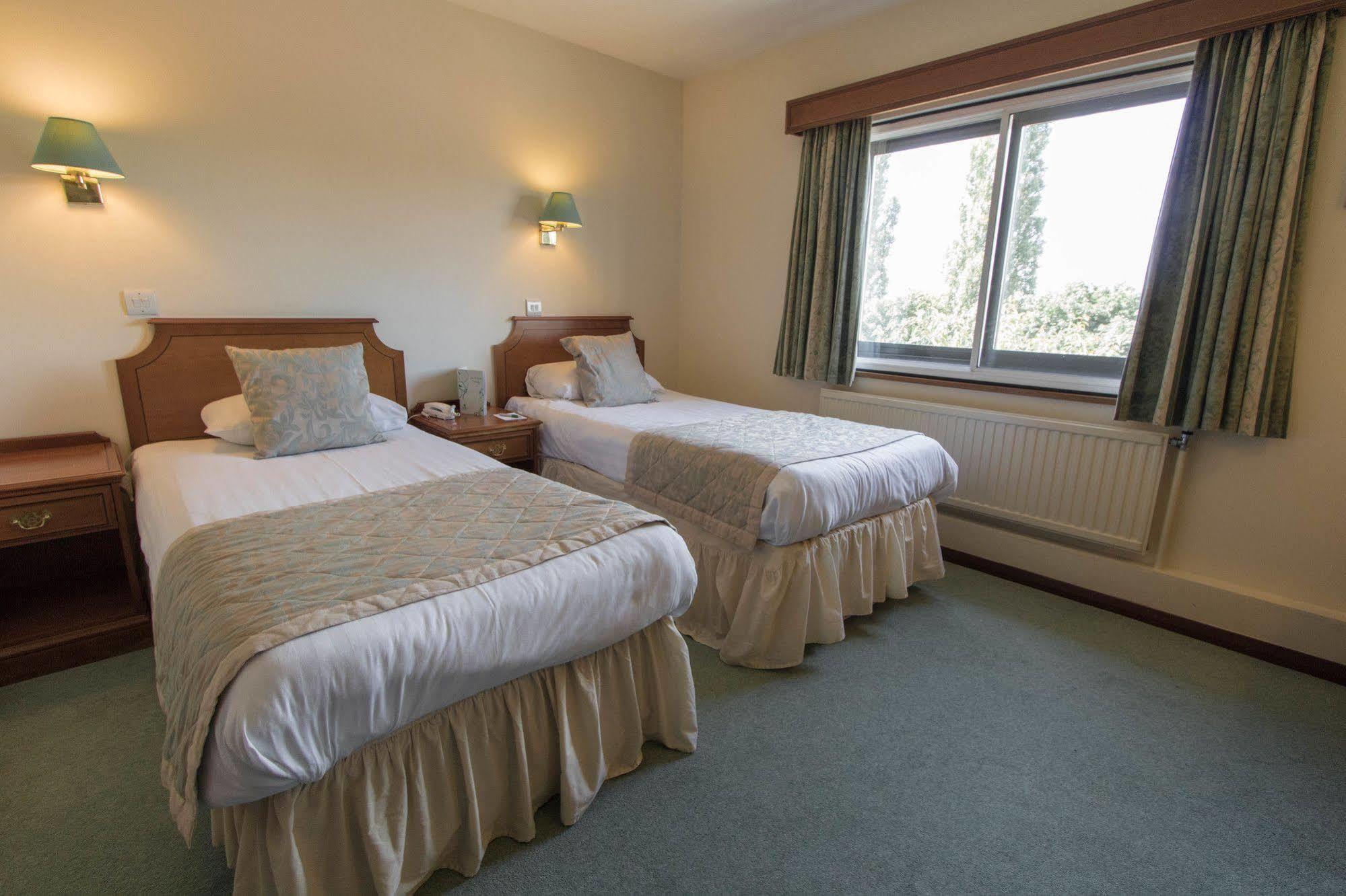 Arden Hotel And Leisure Club Бекенхил Екстериор снимка